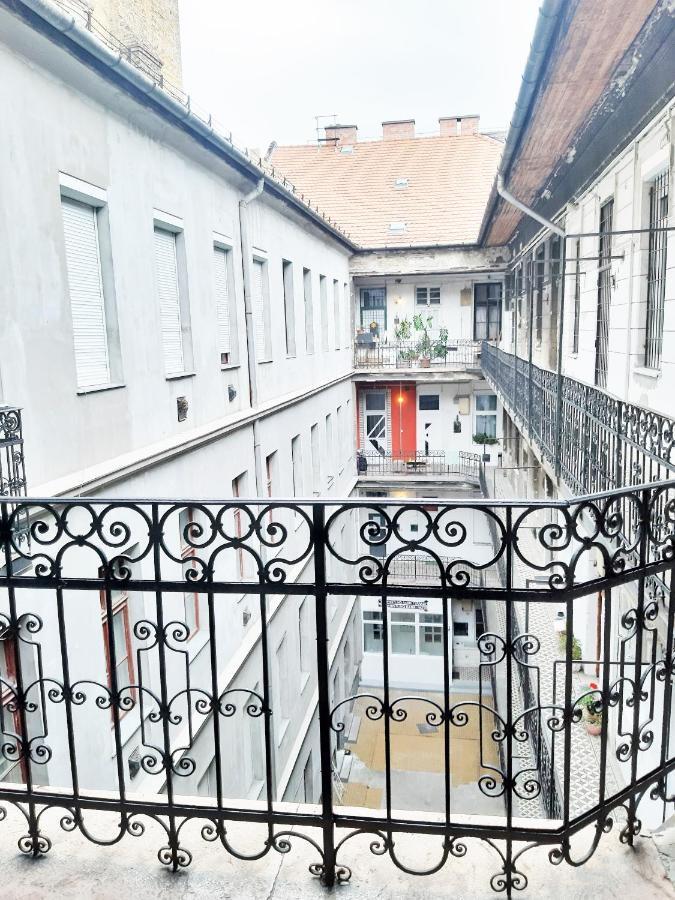 Apartman Bright Side *