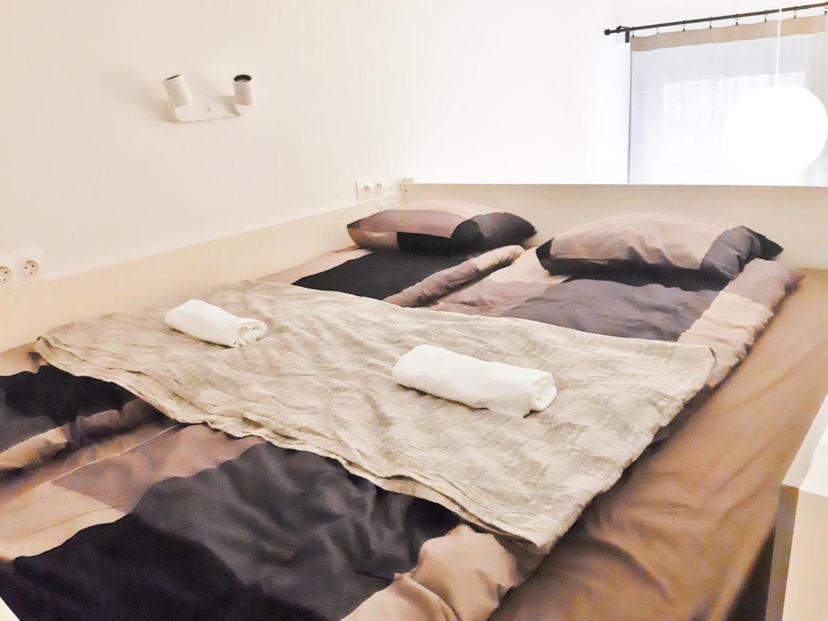 Apartman Bright Side *
